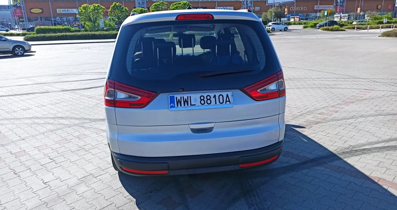 Ford Galaxy cena 35200 przebieg: 195000, rok produkcji 2011 z Ząbki małe 67